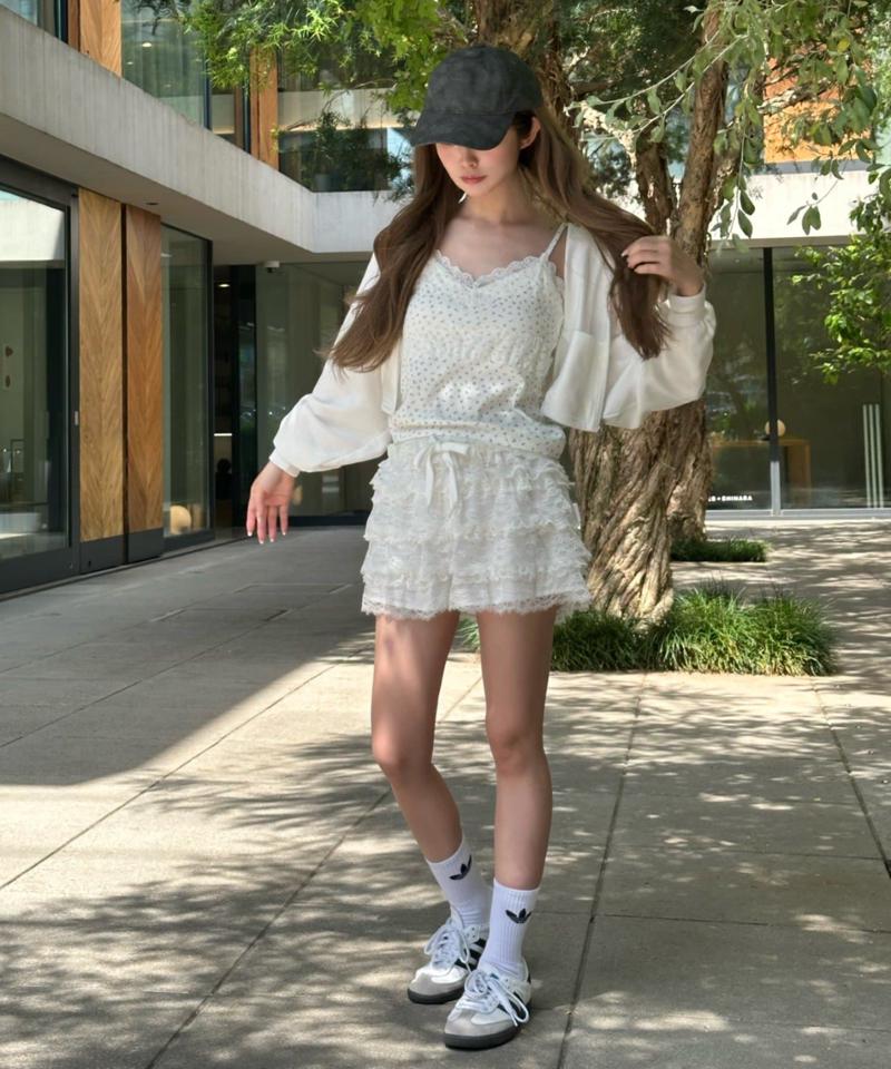 【着回し力抜群な万能アイテム/サイズ展開あり】パット付レースキャミ