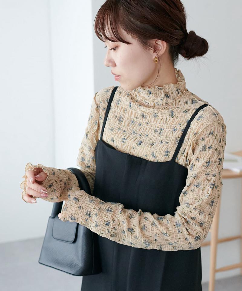 【WEB限定】小花柄ボトルネックプルオーバー