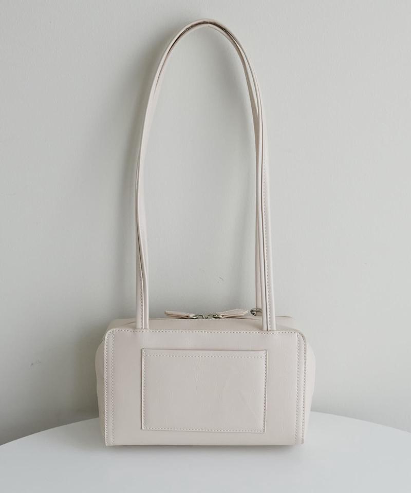 【全系統◎/600mlペットボトルも収納可！】ロングハンドルオイル調ショルダーバッグ《詳細動画あり》