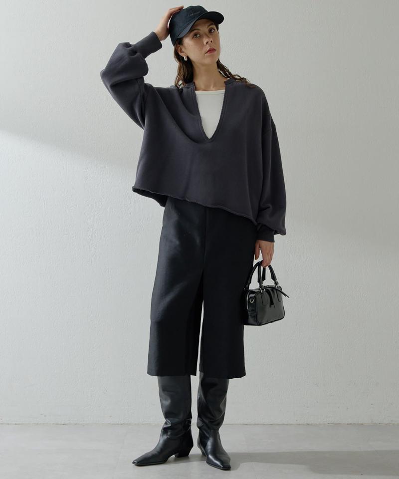 スウェットVネックプルオーバー２