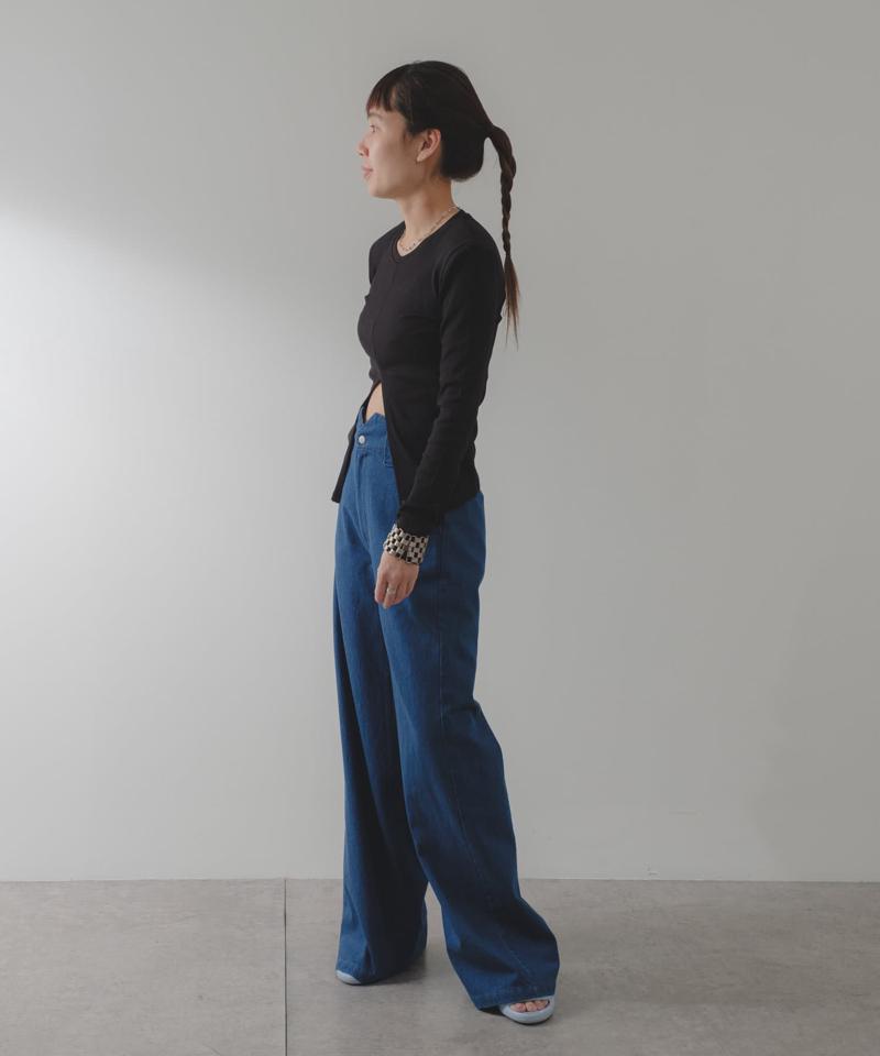Power shoulder slit Tee