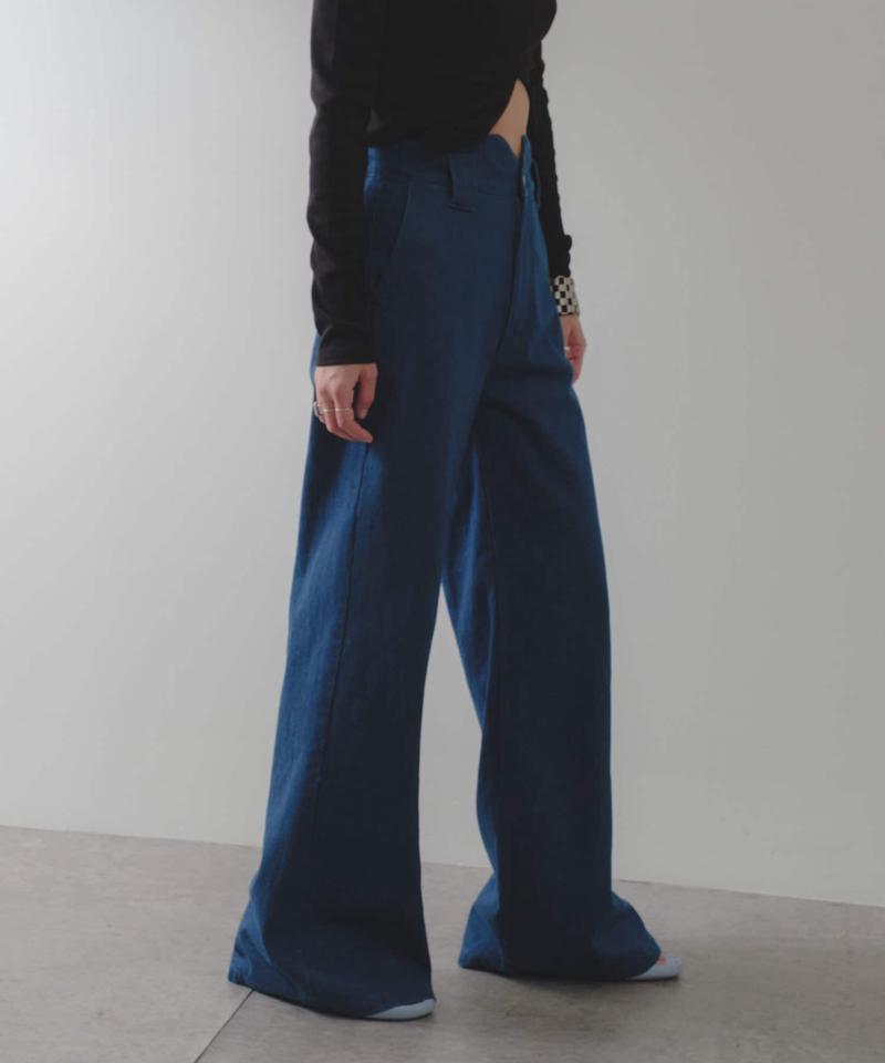 Power shoulder slit Tee