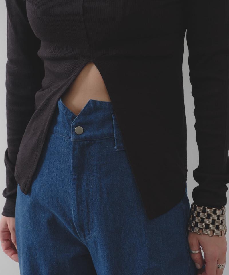 Power shoulder slit Tee