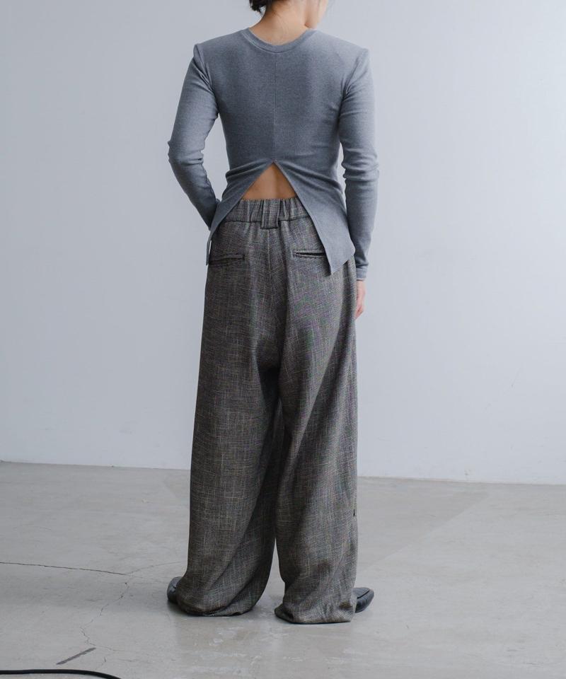 Power shoulder slit Tee