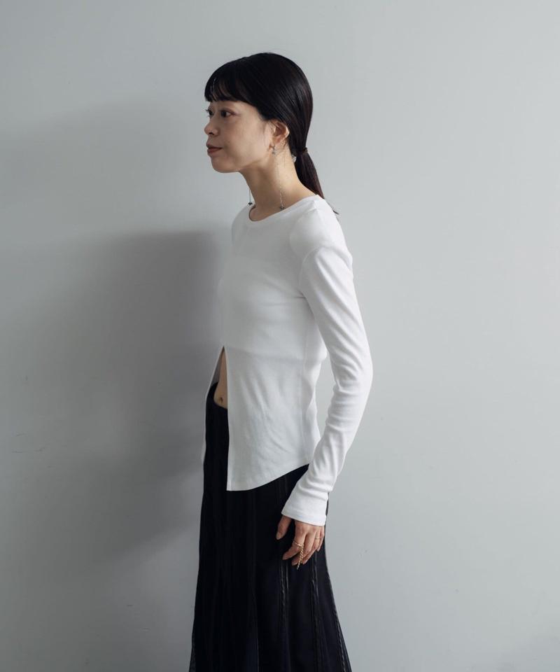 Power shoulder slit Tee