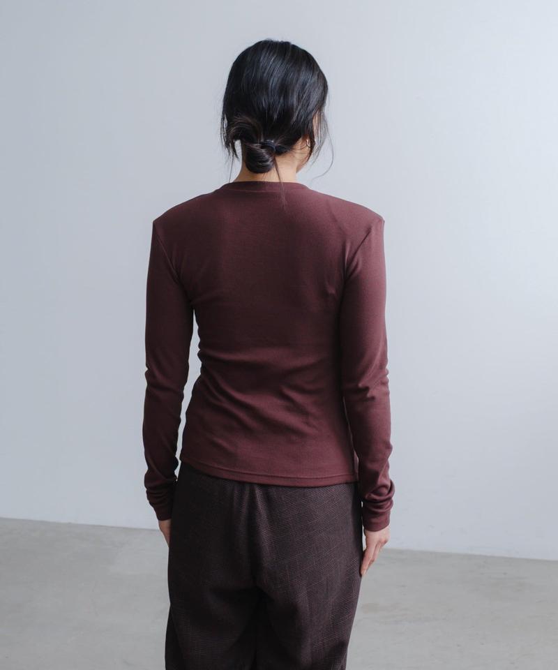 Power shoulder slit Tee