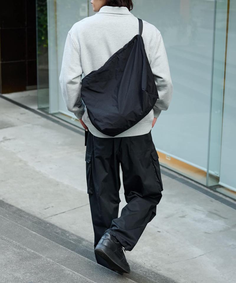 【UNISEX/超軽量150g】ソフトナイロンショルダーバッグ