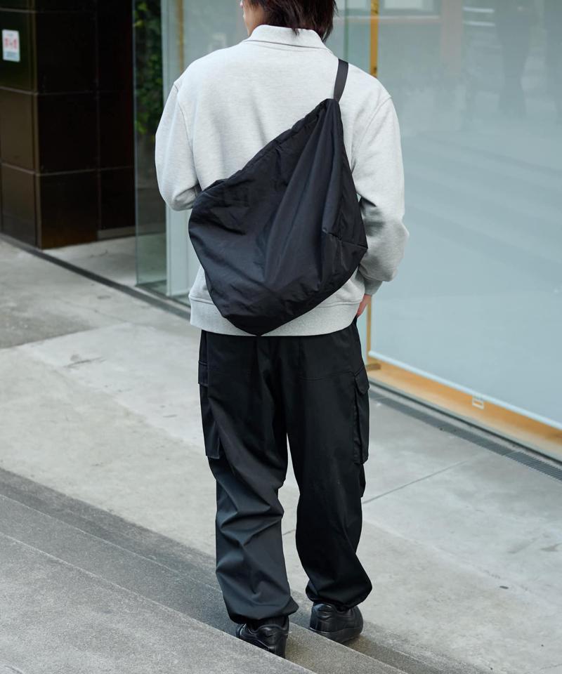【UNISEX/超軽量150g】ソフトナイロンショルダーバッグ