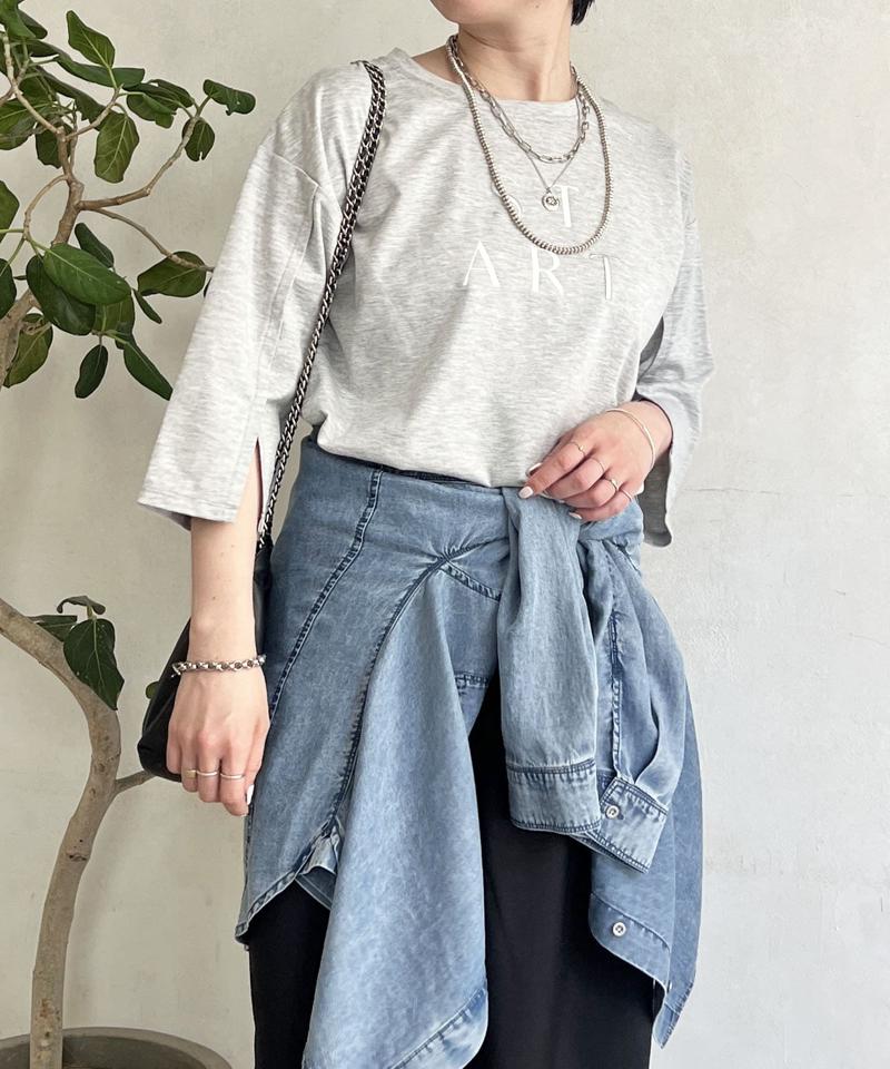 【二の腕カバーだけじゃない】ポンチローマ袖スリットTEE