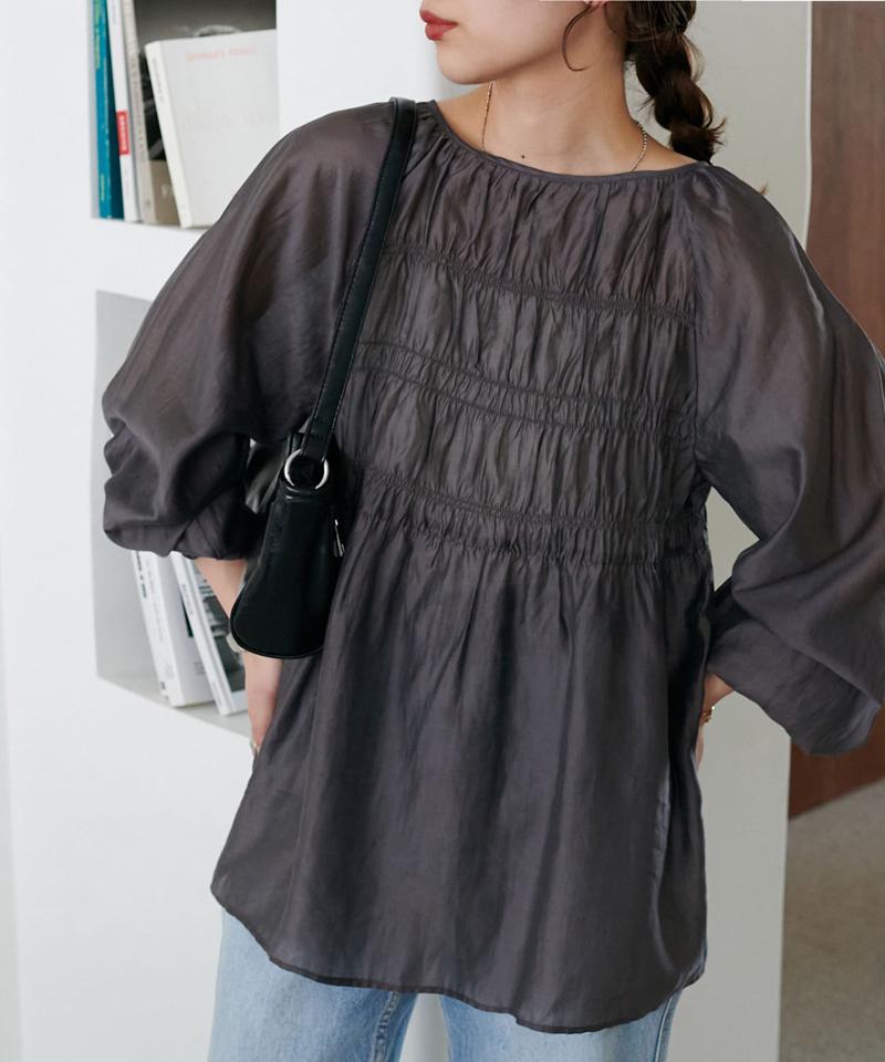 【WEB限定】シャーリング使いシアーブラウス