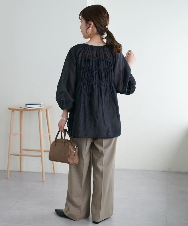 【WEB限定】シャーリング使いシアーブラウス