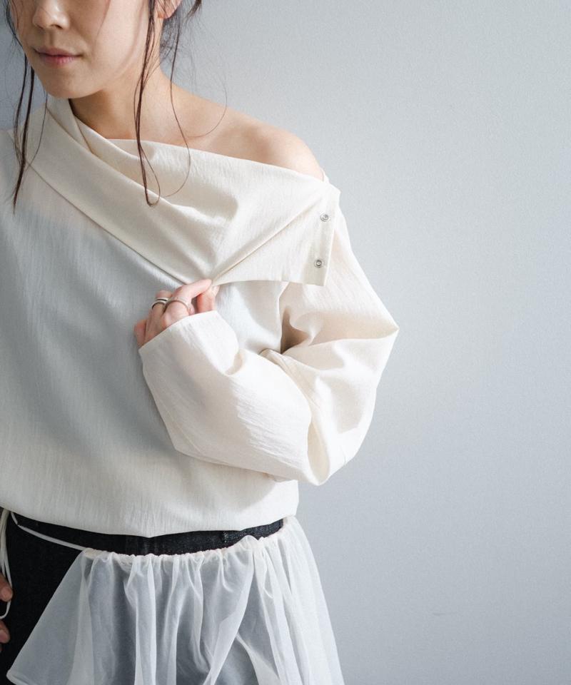 Off shoulder design shirt