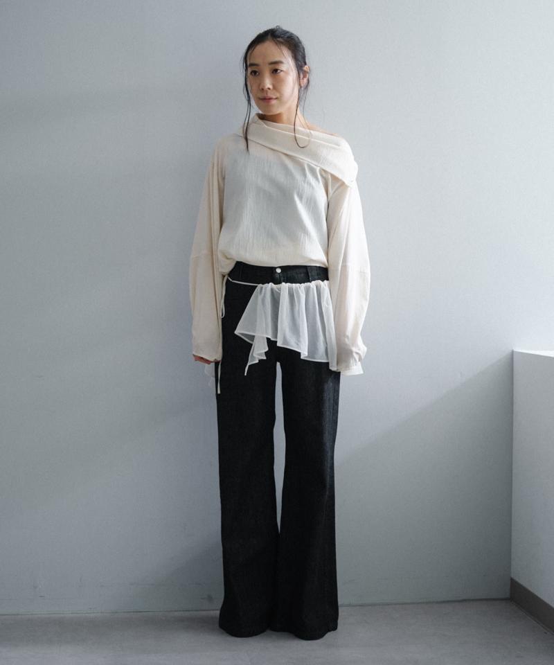 Off shoulder design shirt