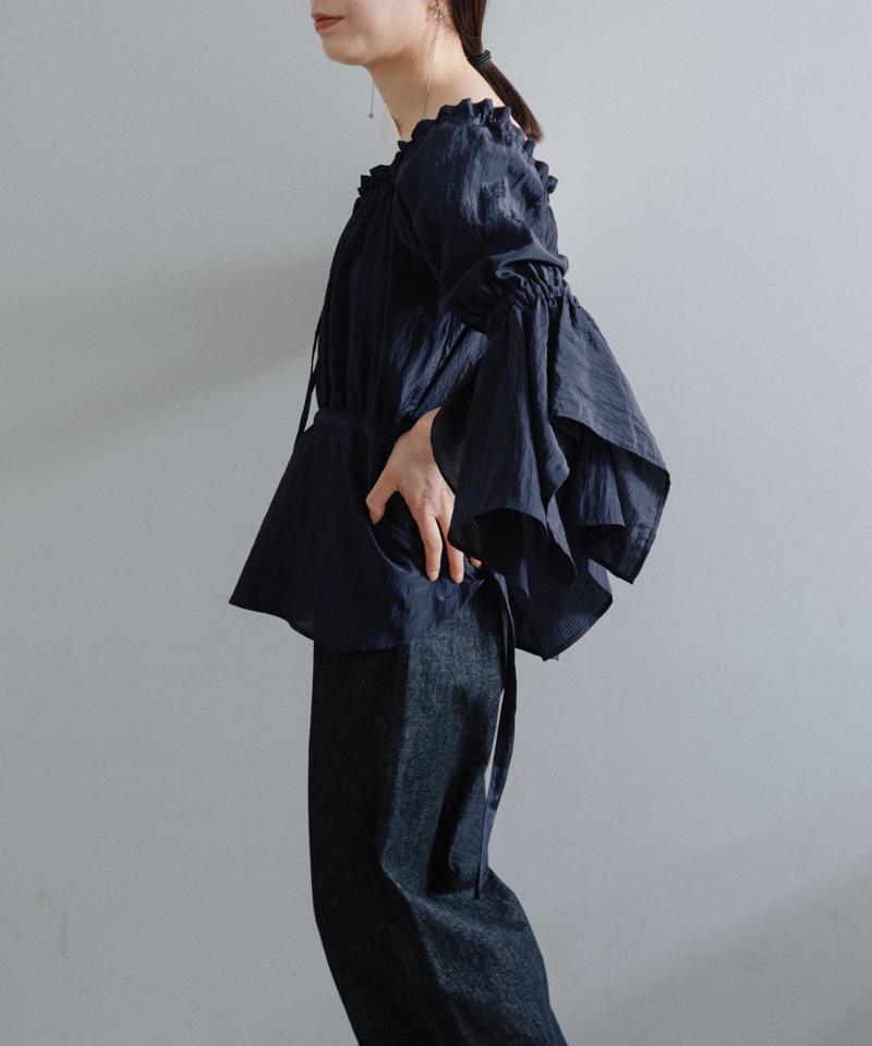 Stripe one shoulder lace blouse