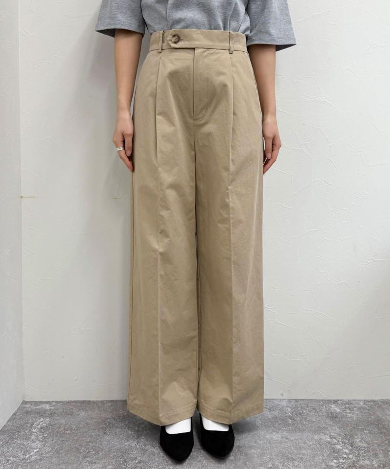 チノタックパンツ