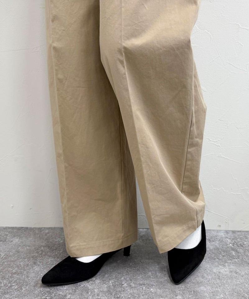 チノタックパンツ