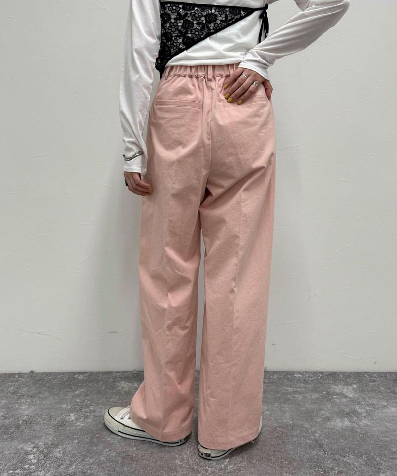 チノタックパンツ