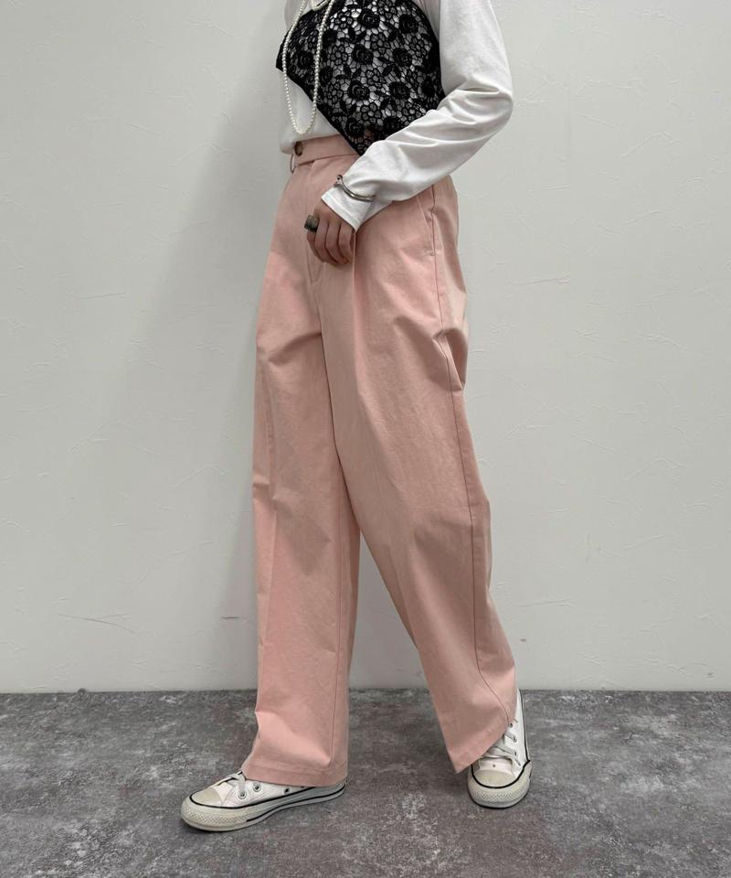チノタックパンツ