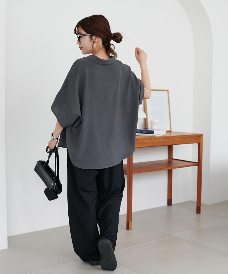 【オンオフ使える♪/シワになりにくい】抜き衿スキッパーブラウス《WEB限定》