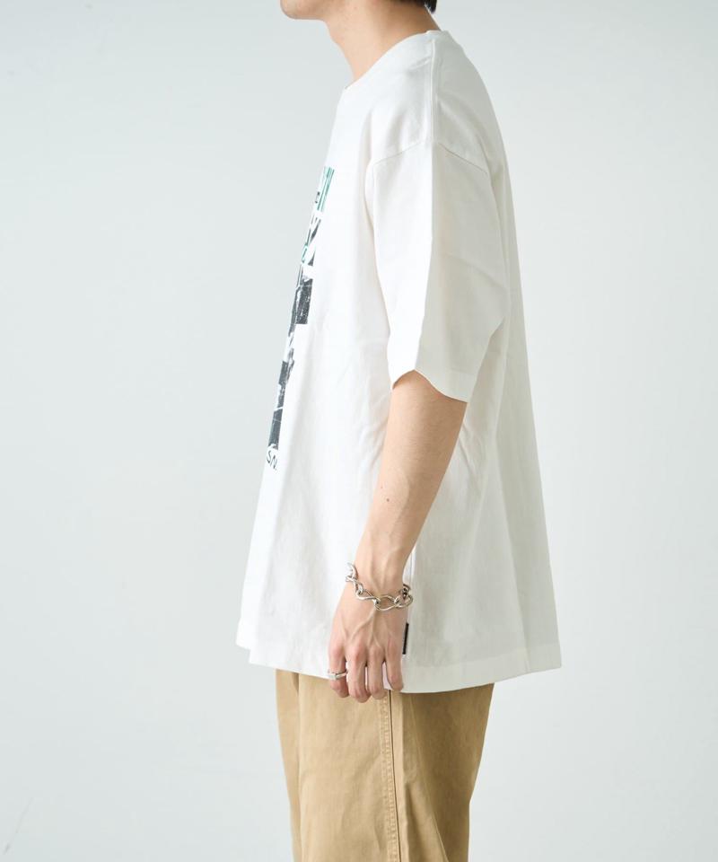 【ユニセックス】ヴィンテージフェードプリントツアーTee