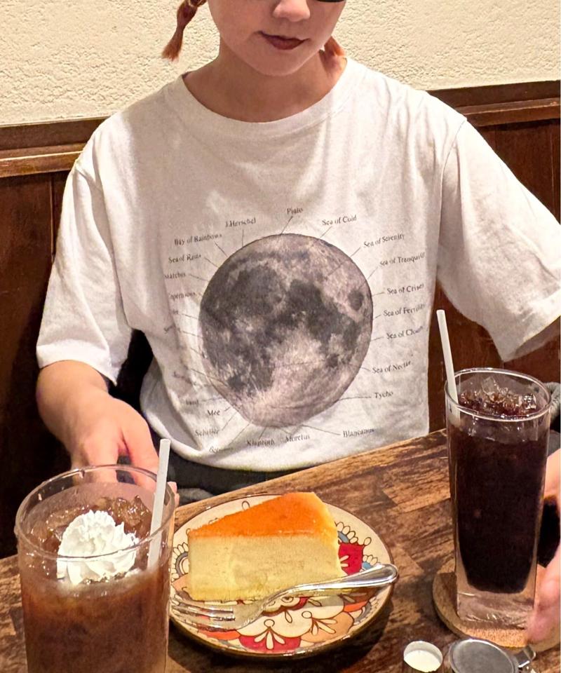 【WEB限定】【UNISEX】ムーンクレーター&アースロゴプリントTee