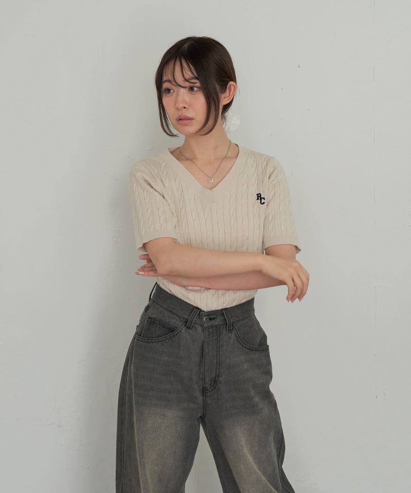 襟付きケーブル半袖Vネックニット