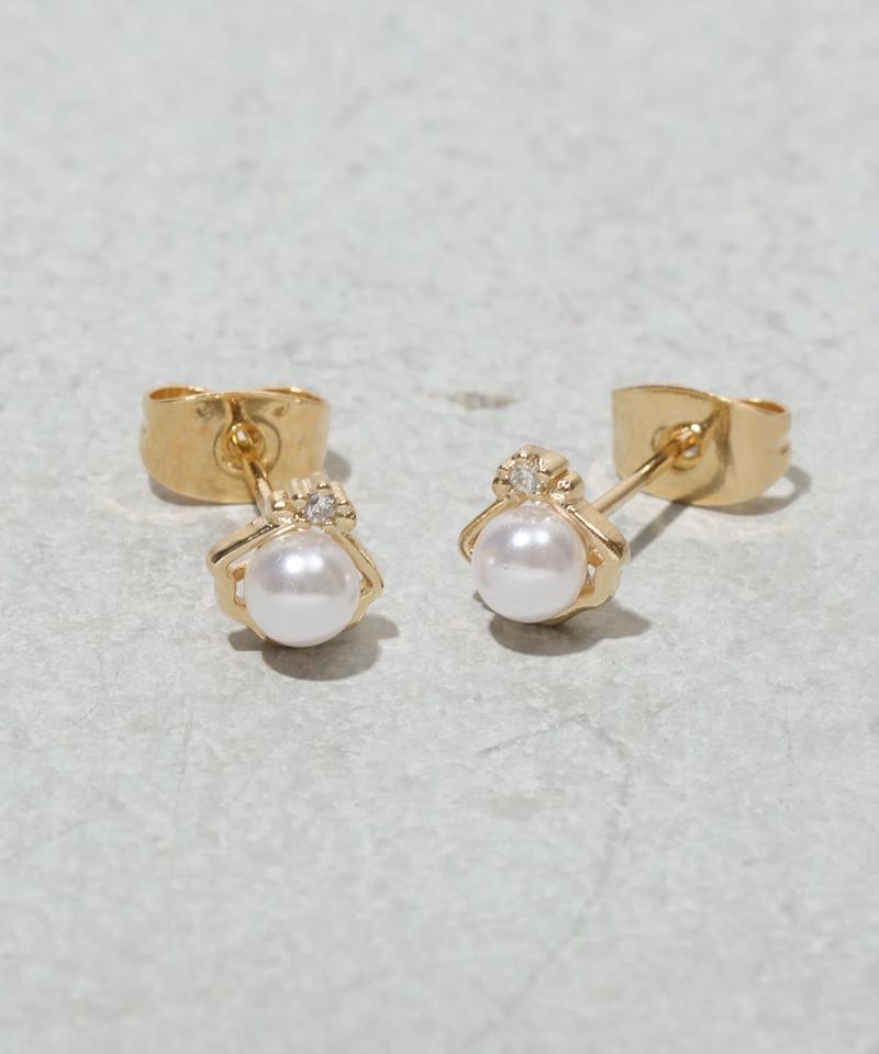 ミニシェルピアス