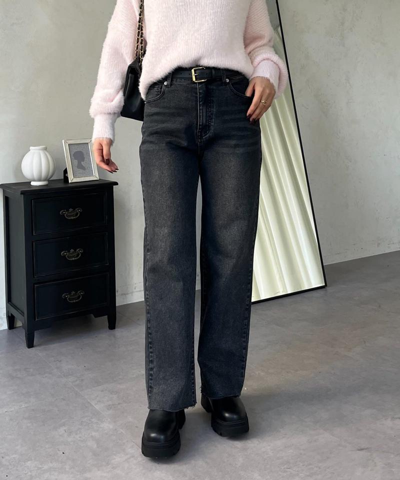 【MOMO】ストレッチスリムストレートデニム