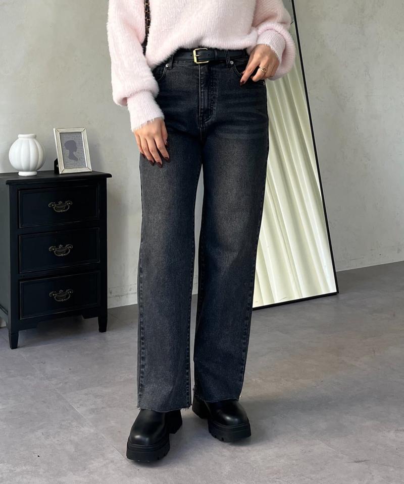 【MOMO】ストレッチスリムストレートデニム