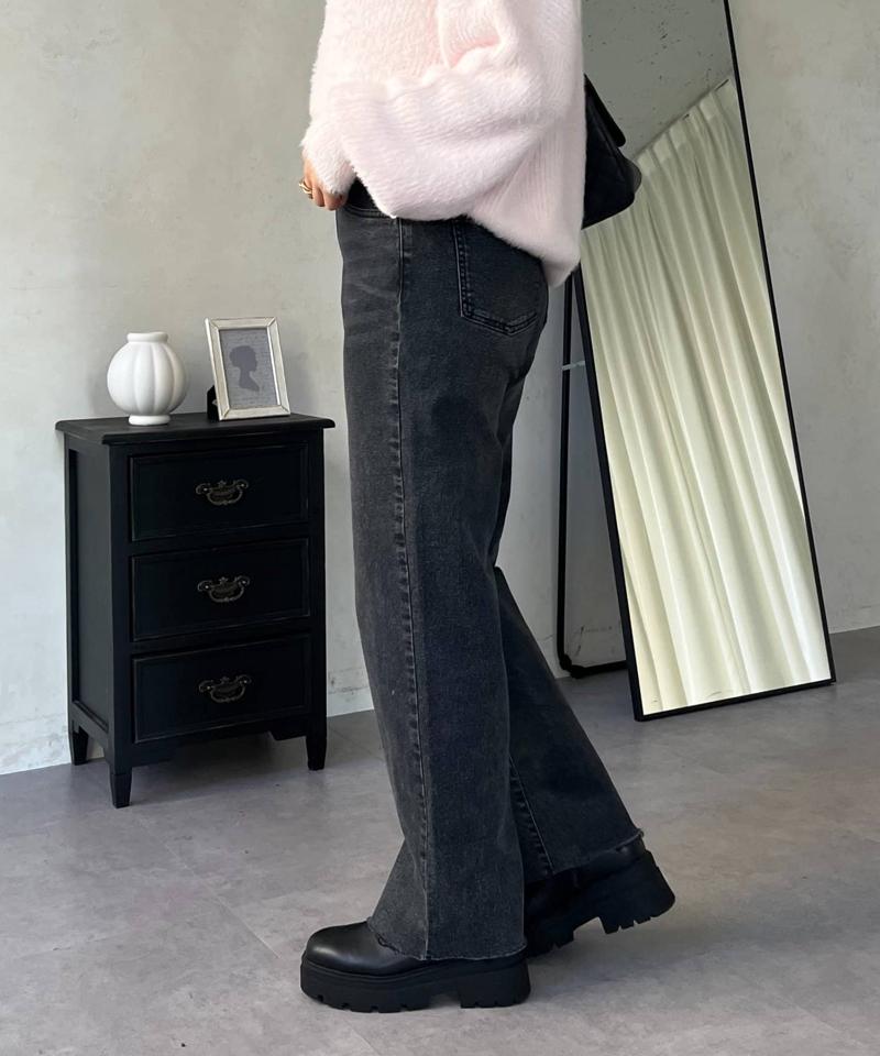 【MOMO】ストレッチスリムストレートデニム