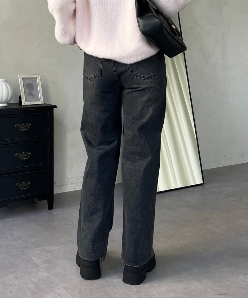 【MOMO】ストレッチスリムストレートデニム