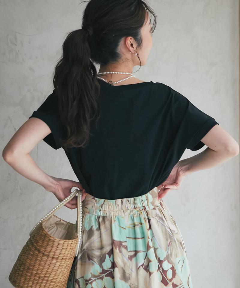 【名品・二の腕すっきり見え】ターンバックスリーブカットソー