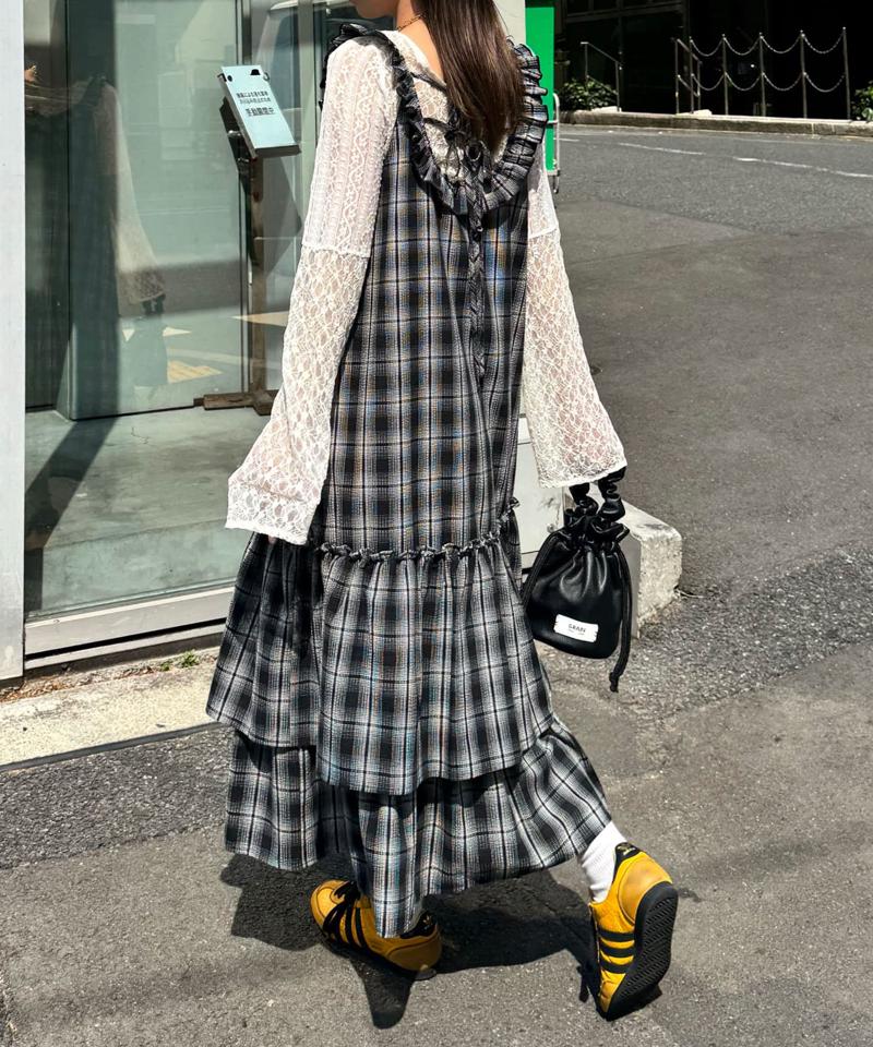 フリルネックティアードワンピース