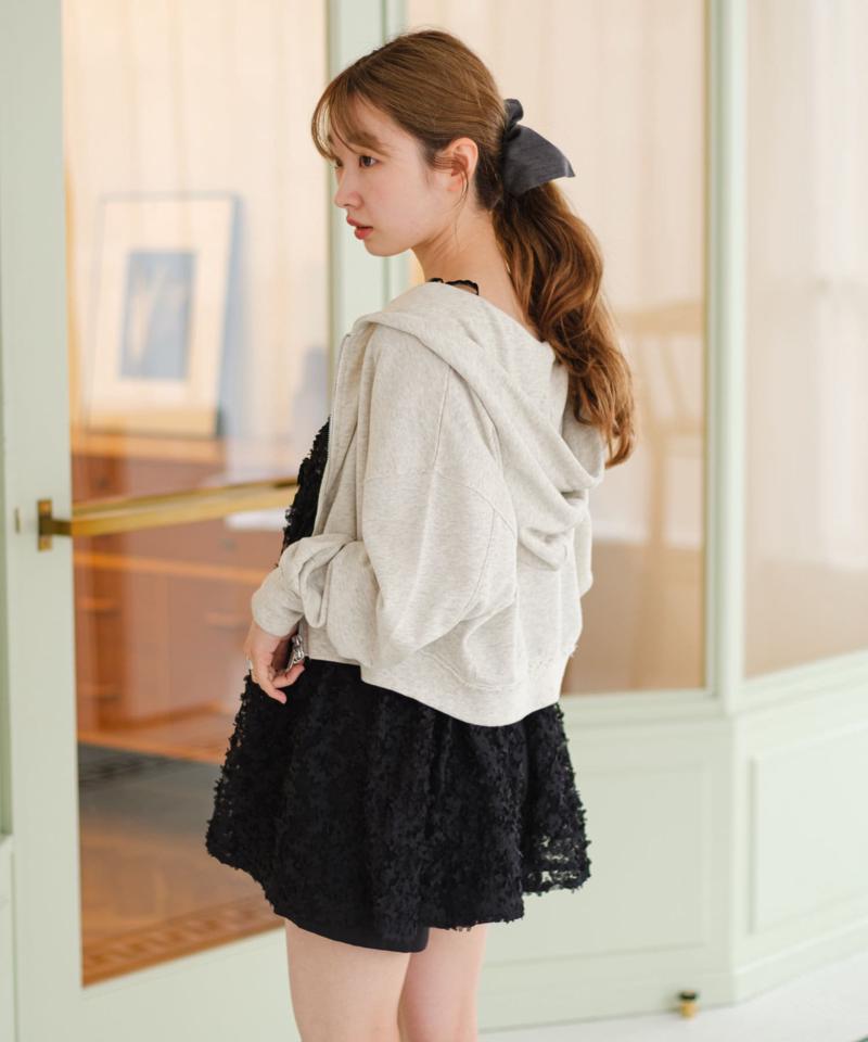 ウェーブ刺繍チュールチュニック
