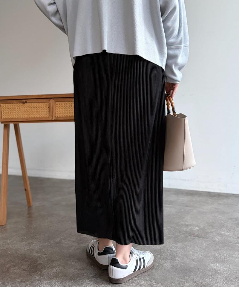 プリーツナロースカート