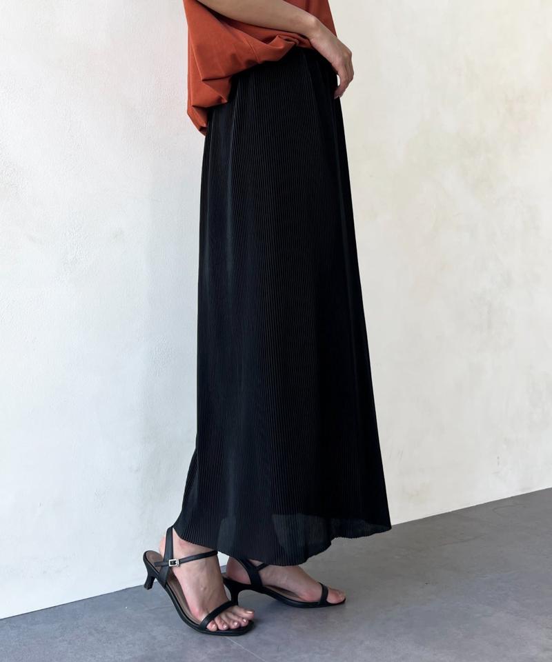 プリーツナロースカート