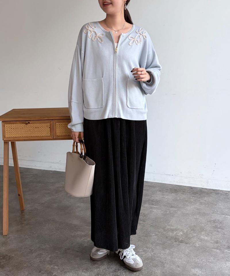 プリーツナロースカート