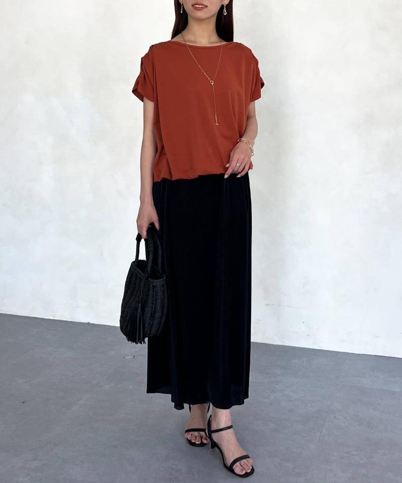 プリーツナロースカート