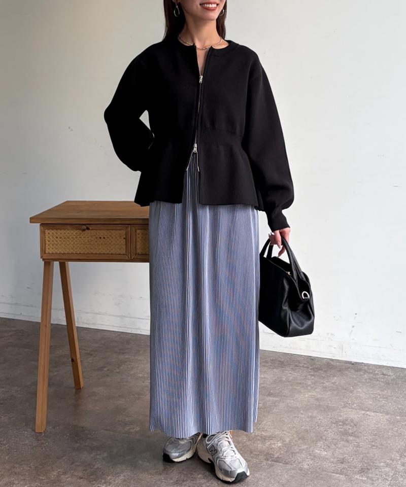 プリーツナロースカート