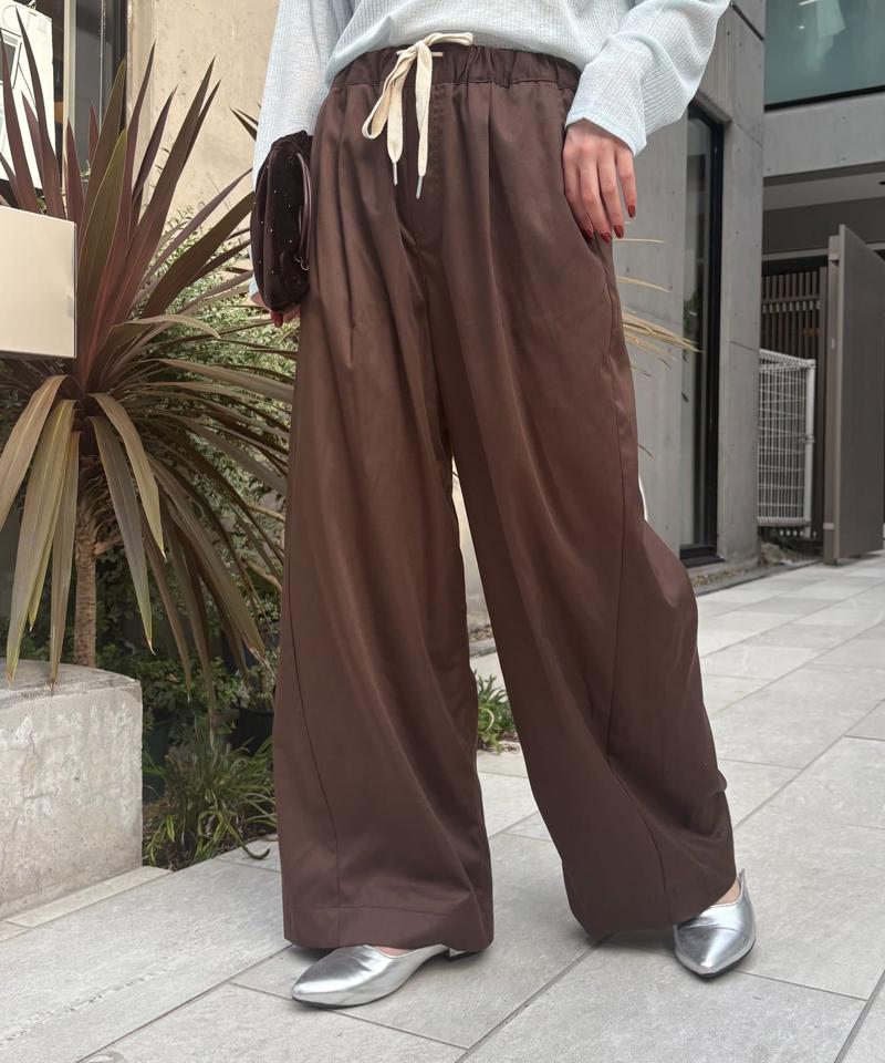 【低身長・高身長対応/サイズ展開あり】【新色追加】スタイルアップ柔らかワイドイージーパンツ