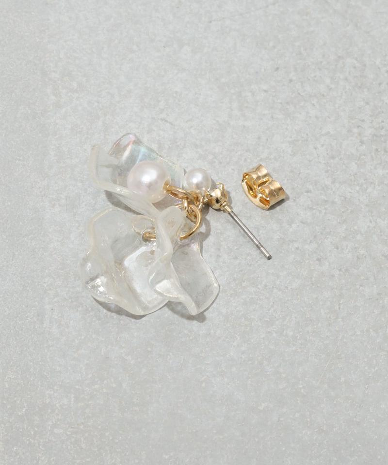 クリア花びらピアス