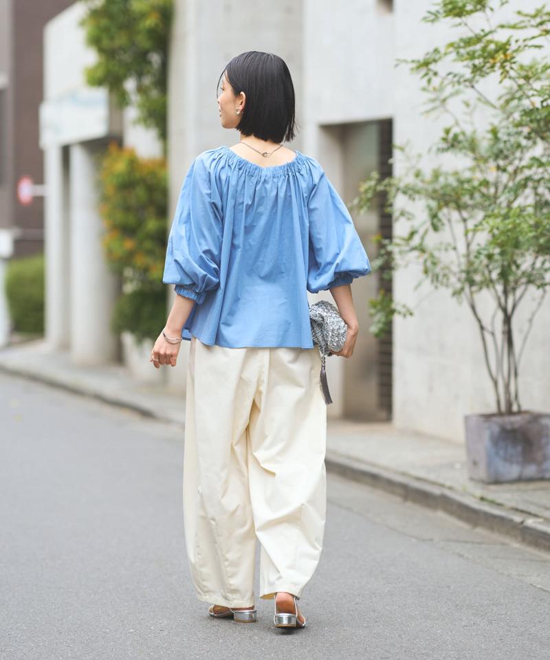 ギャザーオフショルブラウス