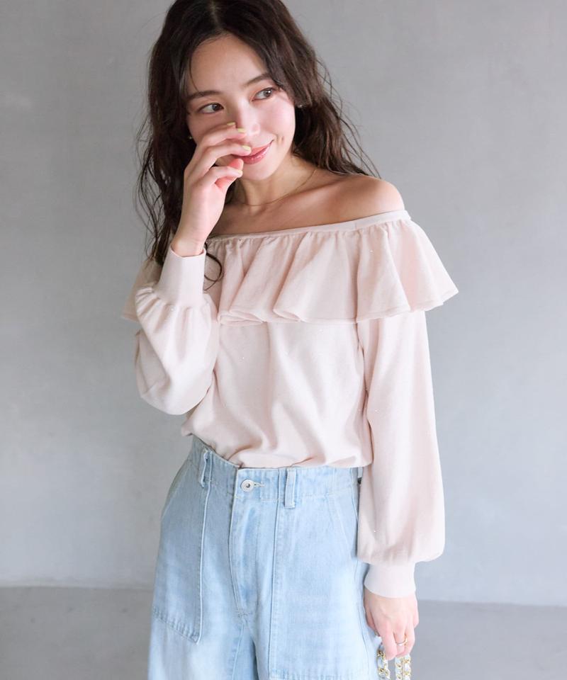 【La boutique BonBon】スパンコールラッフルオフショルニット
