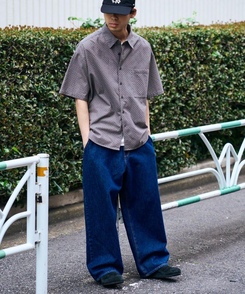 【通気性◎】ユニセックスジャガード刺繍レースシャツ