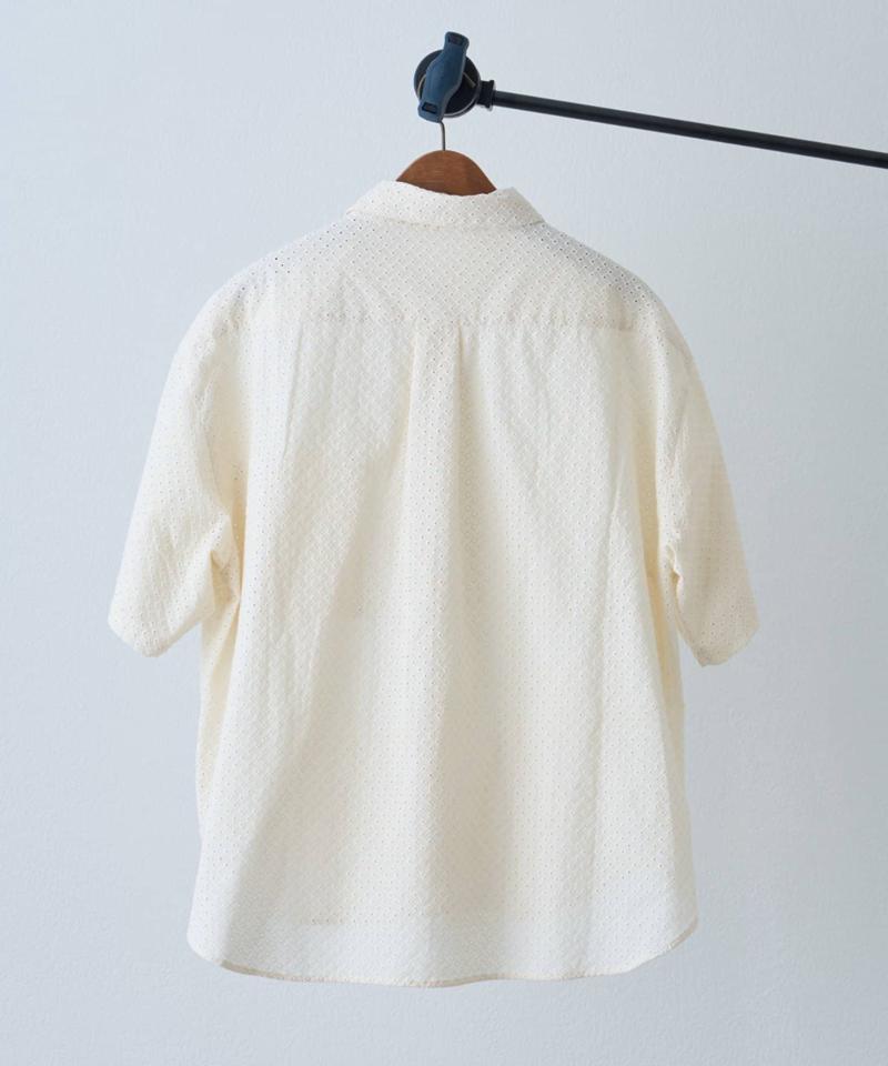 【通気性◎】ユニセックスジャガード刺繍レースシャツ