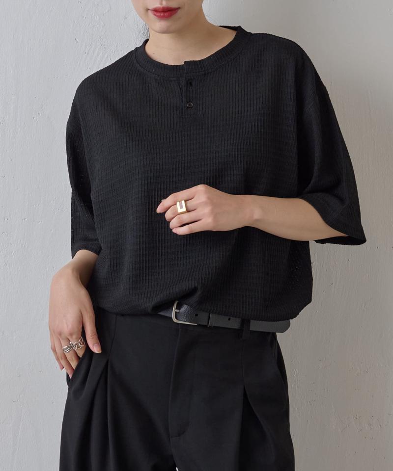 エアリーアイレットヘンリーネック半袖Tシャツ