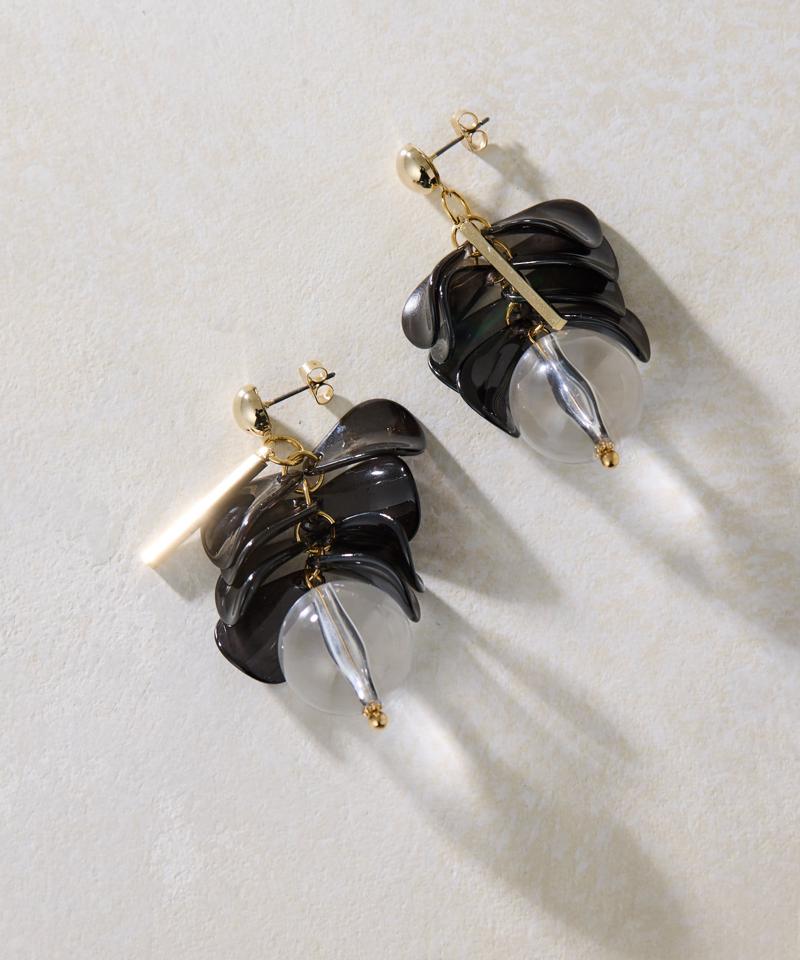 《チタンポスト》ジューシークリスタルピアス