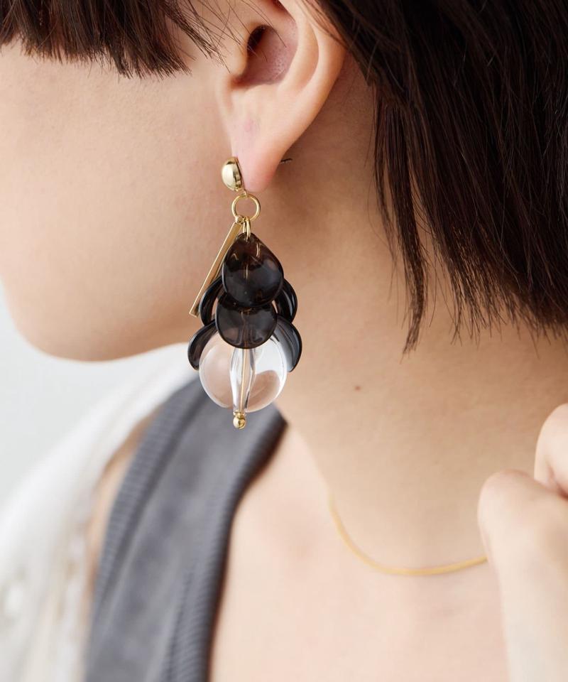 《チタンポスト》ジューシークリスタルピアス