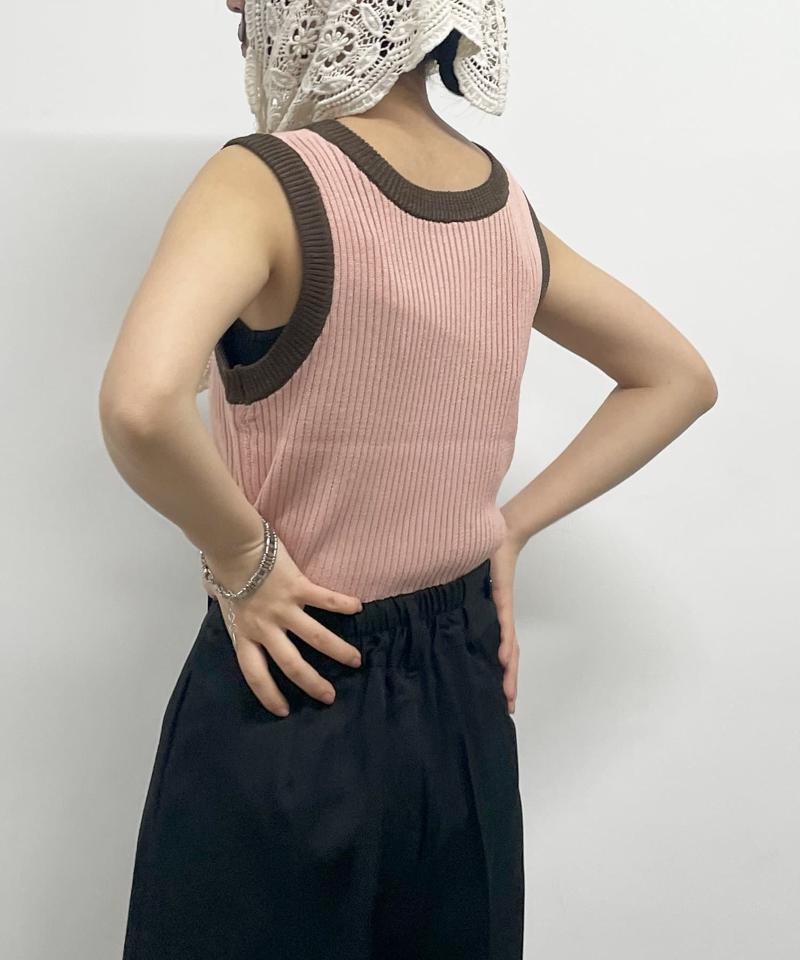 配色リブニットノースリ