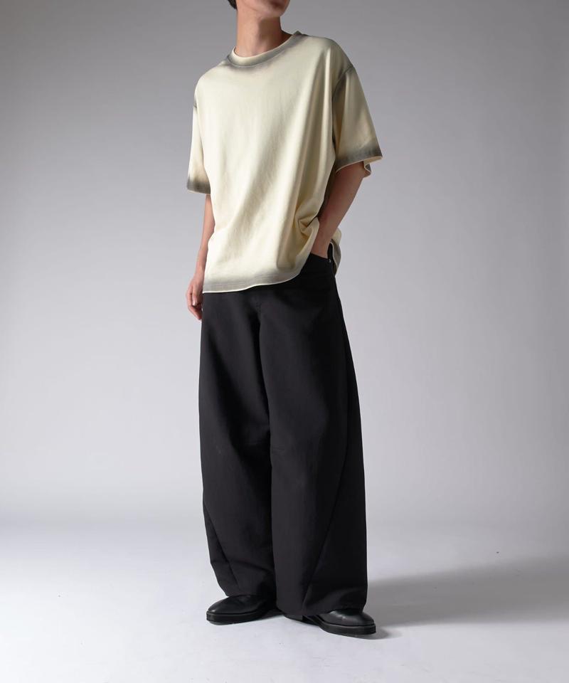 ポンチスプレーTシャツ